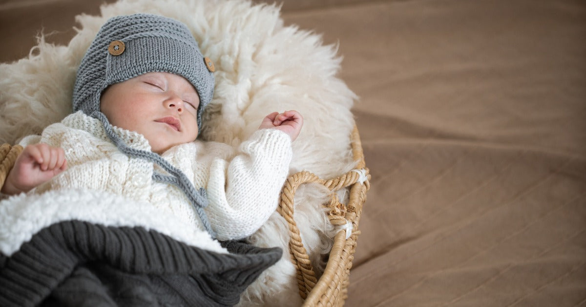 Come vestire i neonati a novembre?