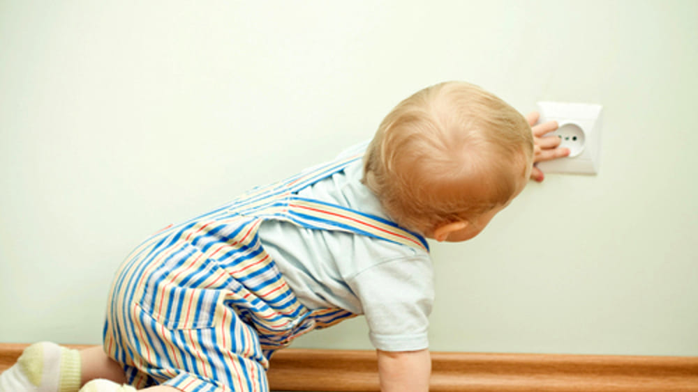 Prevenire gli incidenti domestici: sicurezza per i neonati