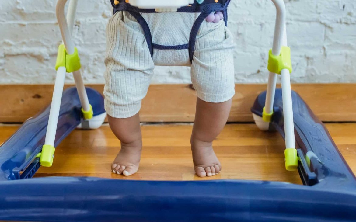 Utilizzo del girello per bambini