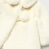 Cremefarbener, ausgestellter Pelzmantel für Baby-Mädchen MAYORAL 2405