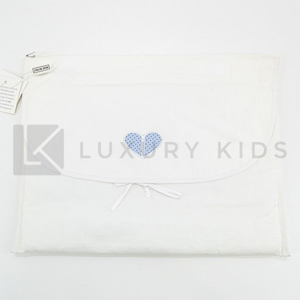Busta Nascita In Cotone Bianca Con Cuore Azzurro A Poise Neonata LA SARTORIA DEI PICCOLI LBU207 - LA SARTORIA DEI PICCOLI - LuxuryKids