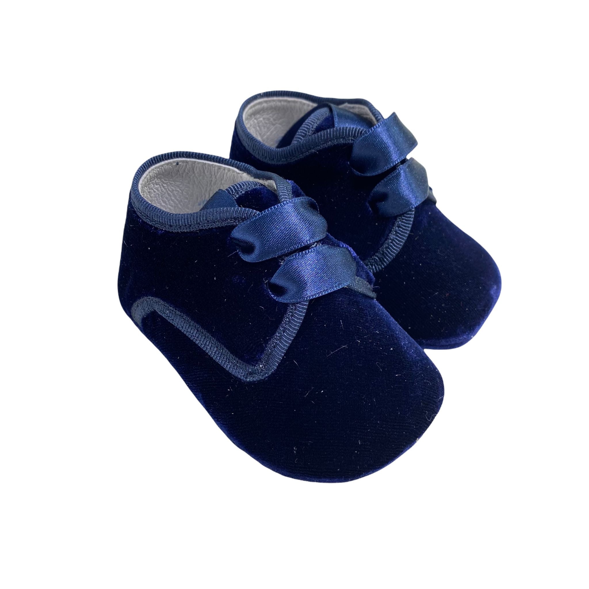 Scarpa Da Culla Con Lacci In Velluto Neonato Indice 324 - INDICE - LuxuryKids