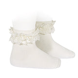 Calzini In Cotone Corti Con Pizzo E Fiocco Bambina CONDOR 484C - Condor - LuxuryKids