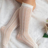 Lange Socken aus perforiertem Baumwollfaden für Neugeborene MEIA PATA 1044M