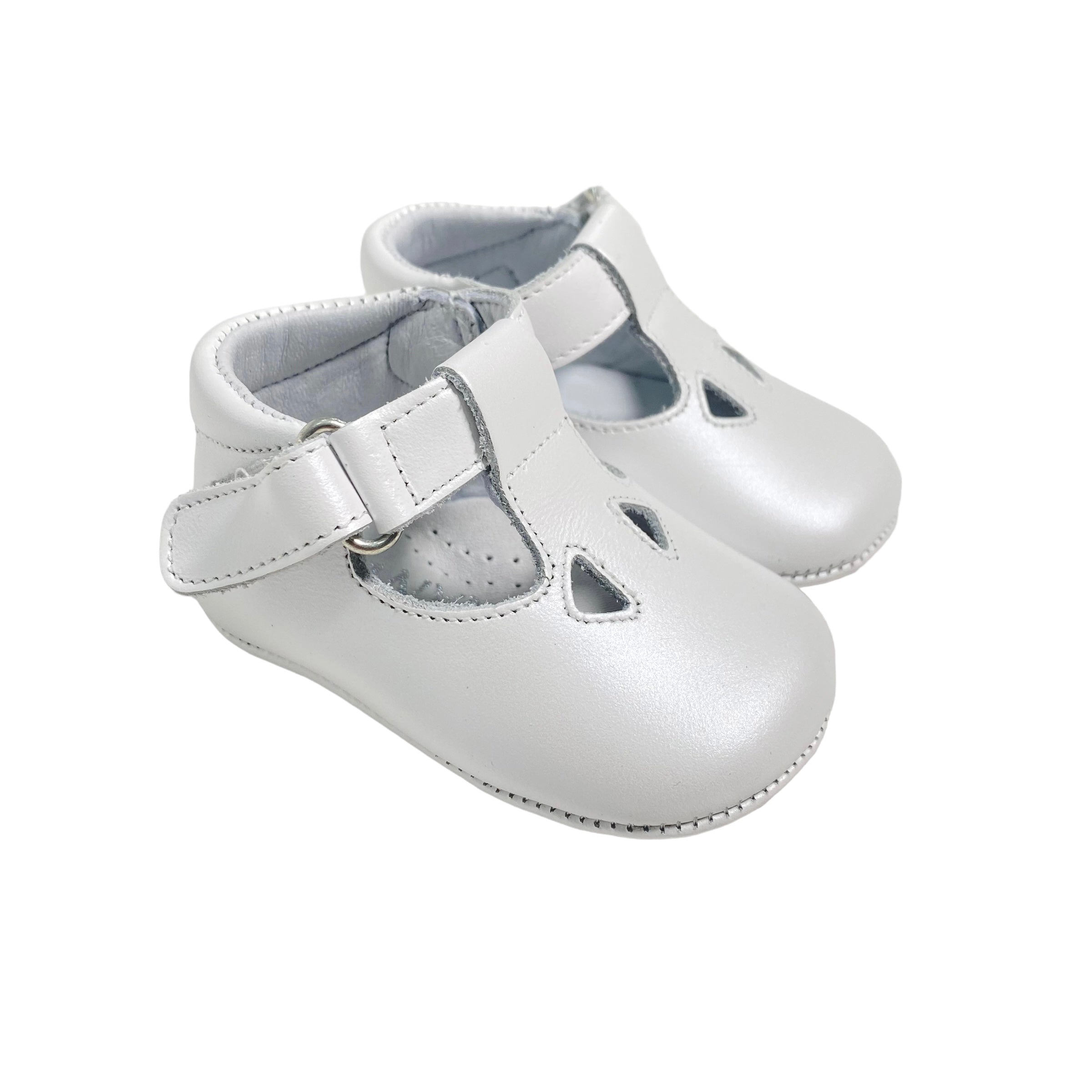 Scarpe Da Culla In Pelle Satinata Con Occhielli Neonato PANYNO A2414S - PANYNO - Luxury Kids