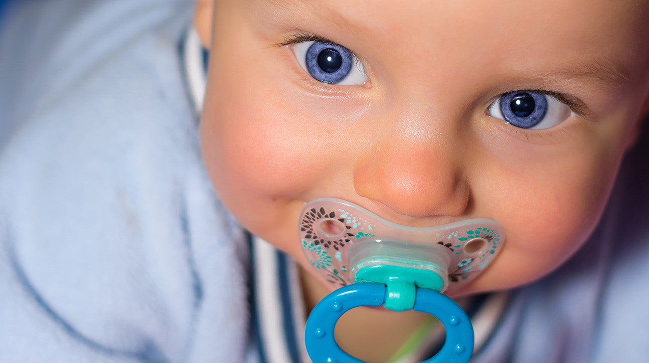 Come togliere il ciuccio ai neonati