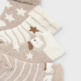 Set mit 4 warmen Socken aus Bio-Baumwolle für Neugeborene MAYORAL 9653
