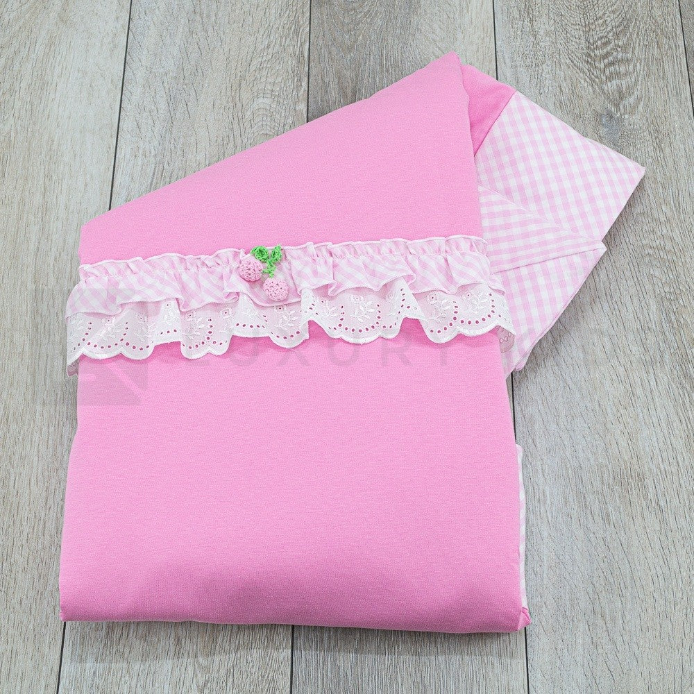 Coperta Imbottita Sfoderabile Fuxia Con Bordo A Quadretti E Fragoline Neonata TETO E TATTA CI3150 - TETO E TATTA - LuxuryKids