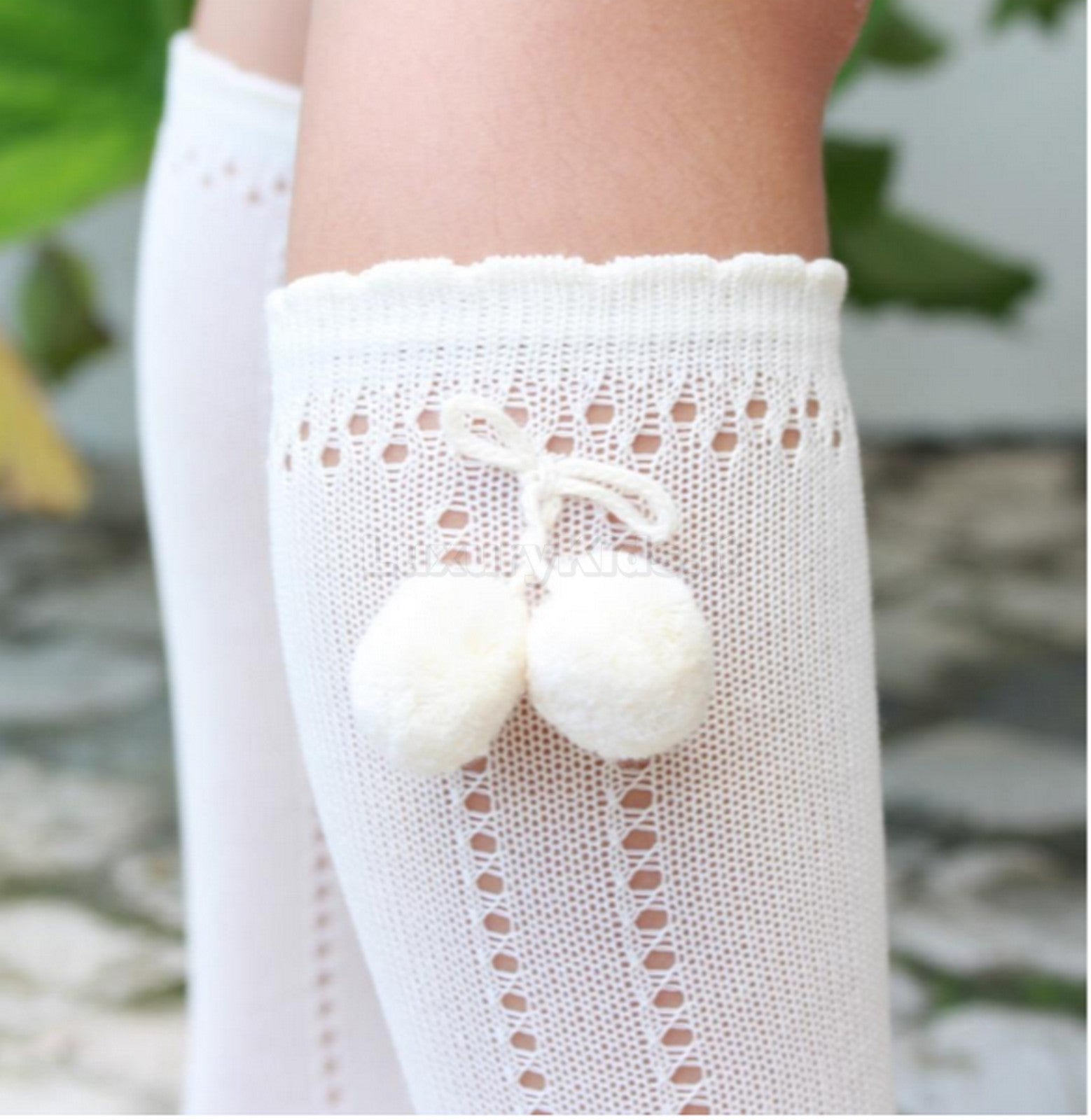 Calzino Lungo Traforato Con Pon-pon Bambina Bianco MEIA PATA 1030M - MEIA PATA - LuxuryKids