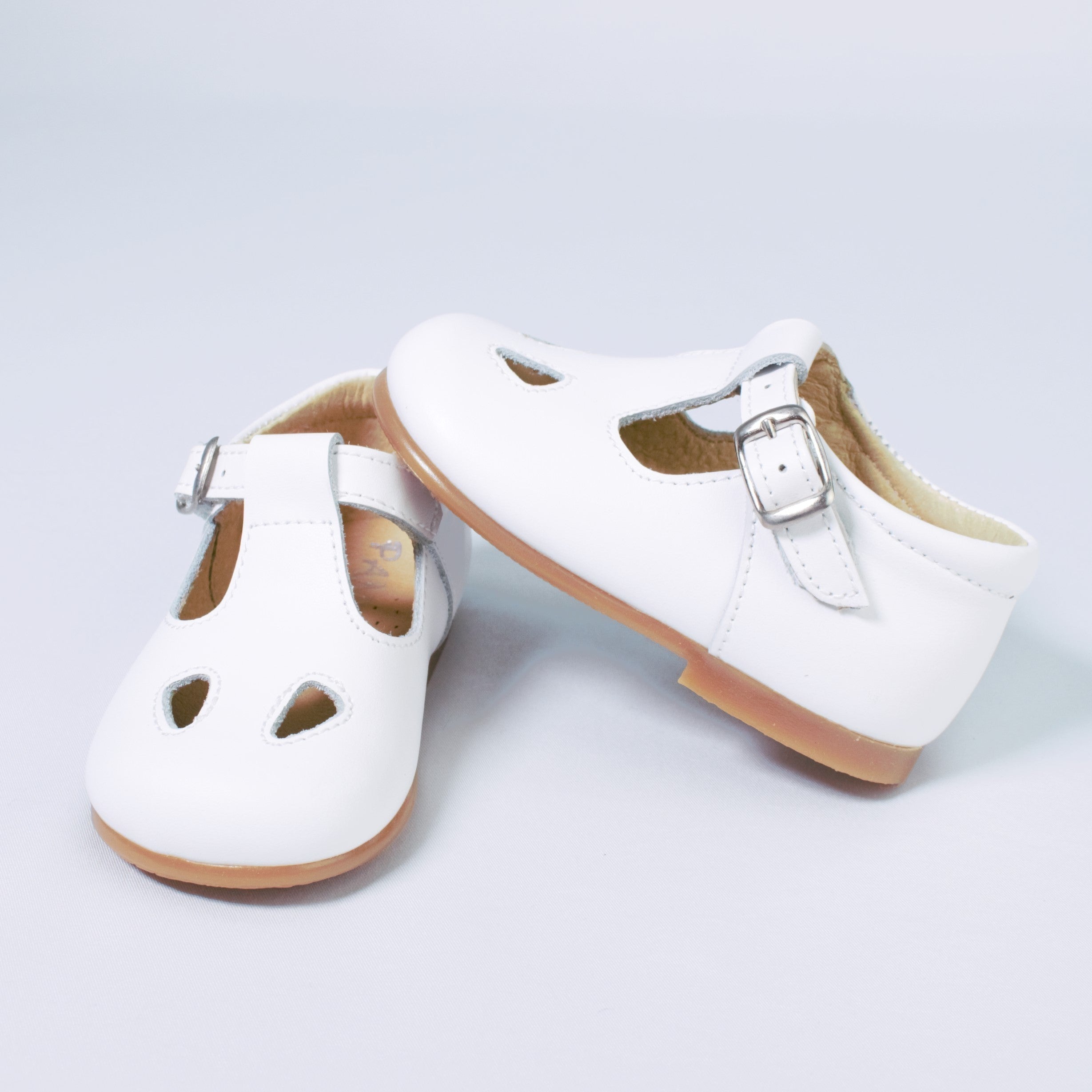 Scarpa In Pelle Modello Con Occhielli E Cinturino Bambino/a RIZITOS B2401 - RIZITOS - Luxury Kids