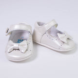 Scarpa Da Culla in Pelle Satinata Con Fiocco Neonata INDICE 1676 - INDICE - LuxuryKids