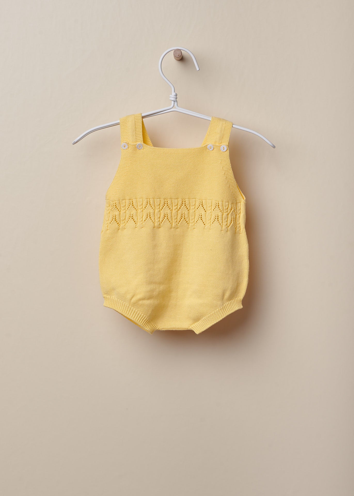 Pagliaccetto Con Bretelle In Filo Traforato E Lavorato Neonata WEDOBLE 06305A - WEDOBLE - LuxuryKids