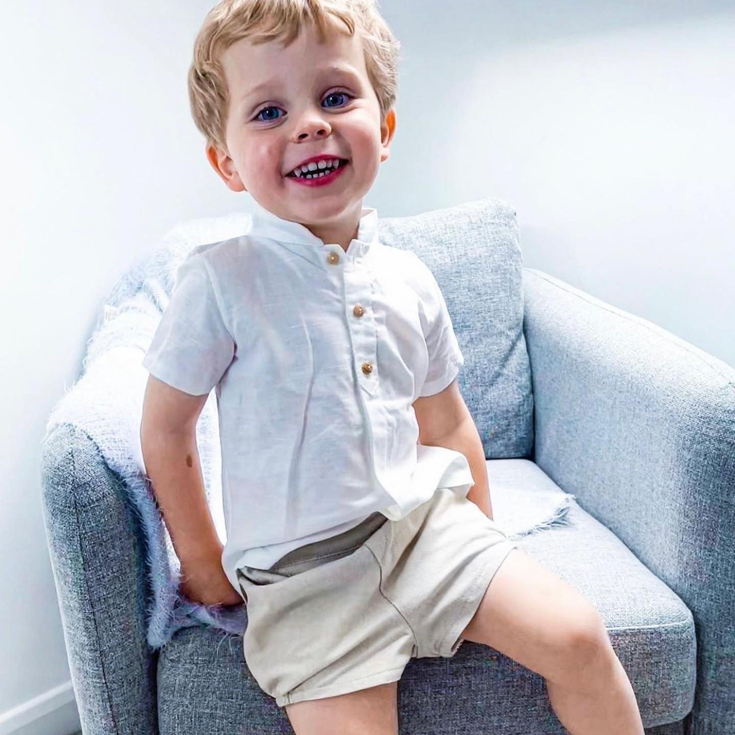 Completo Camicia Bianco E Pantaloncino Beige In Cotone Neonato Collo coreano VALENTINA BEBES BSS17 - VALENTINA BEBES - LuxuryKids