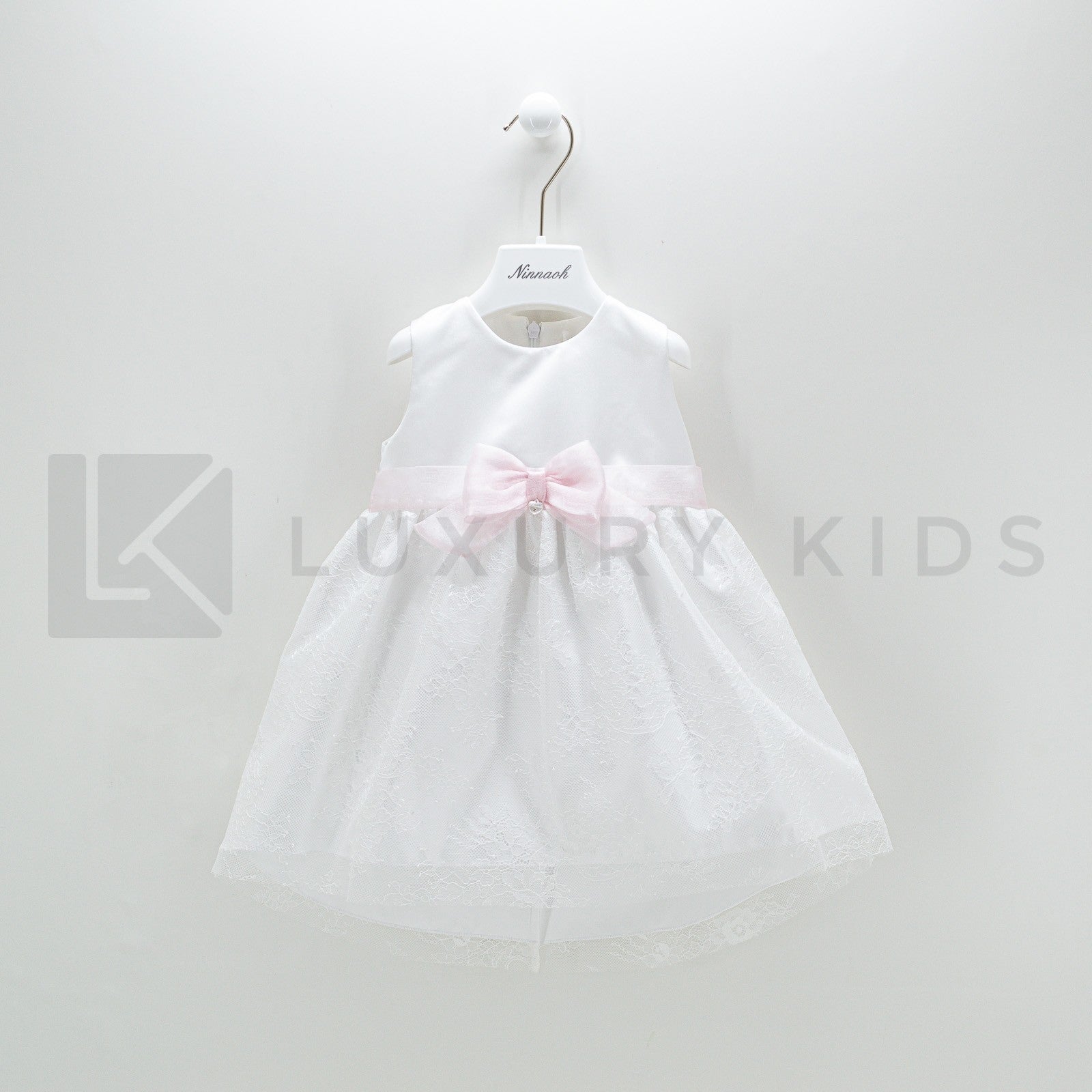 Abito Smanicato Con Culotte In Raso Bianco Con Gonna In Pizzo Neonata Ninnaoh E2076 - NINNAOH - LuxuryKids