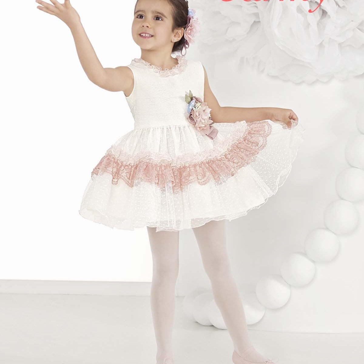 Abito Smanicato Elegante In Tulle Panna A Balze Rosa Neonata Carmy 2009 - CARMY - LuxuryKids