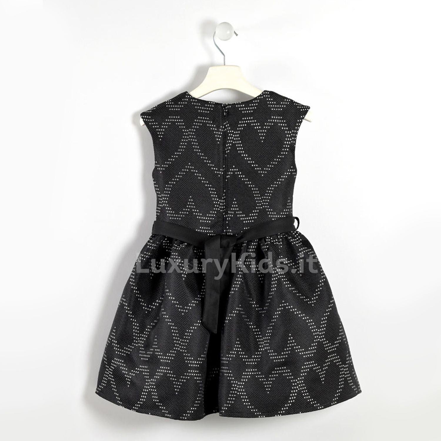 Abito Smanicato in Tessuto Fantasia a Forma di Cuore Nero Bambina Sarabanda V412 - SARABANDA - LuxuryKids