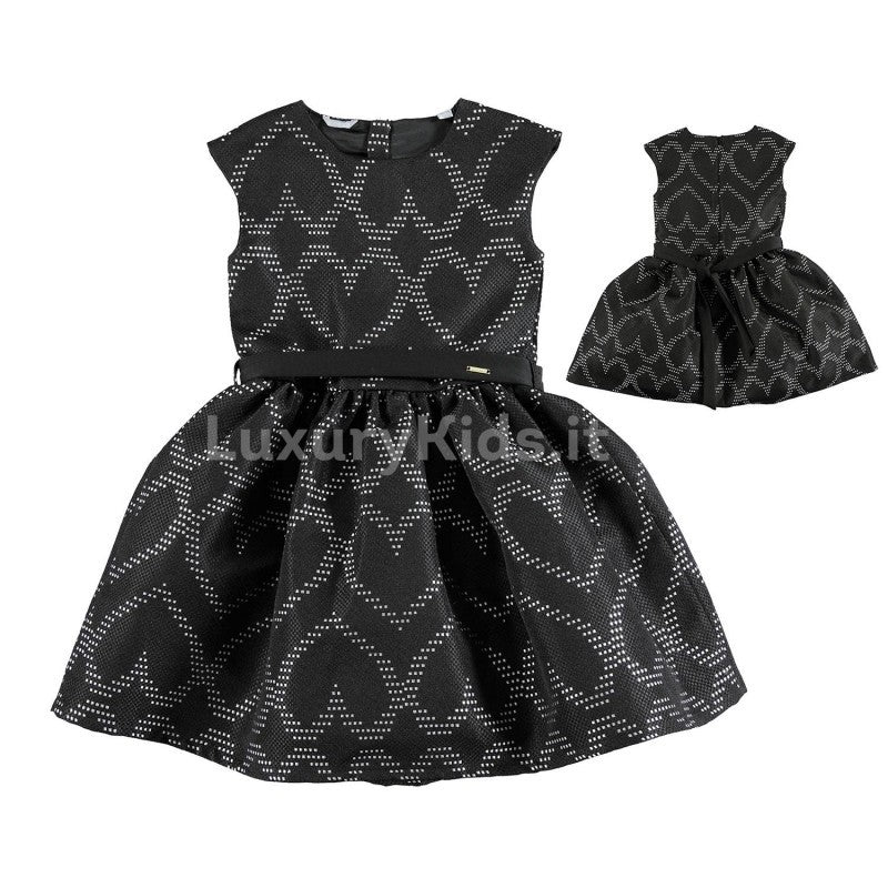 Abito Smanicato in Tessuto Fantasia a Forma di Cuore Nero Bambina Sarabanda V412 - SARABANDA - LuxuryKids